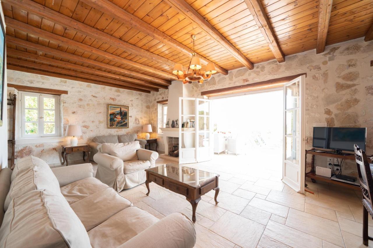 Villa Pelagos Tselendata Ngoại thất bức ảnh
